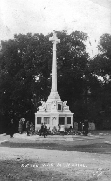 The memorial shortly after it was unveiled in June 1921